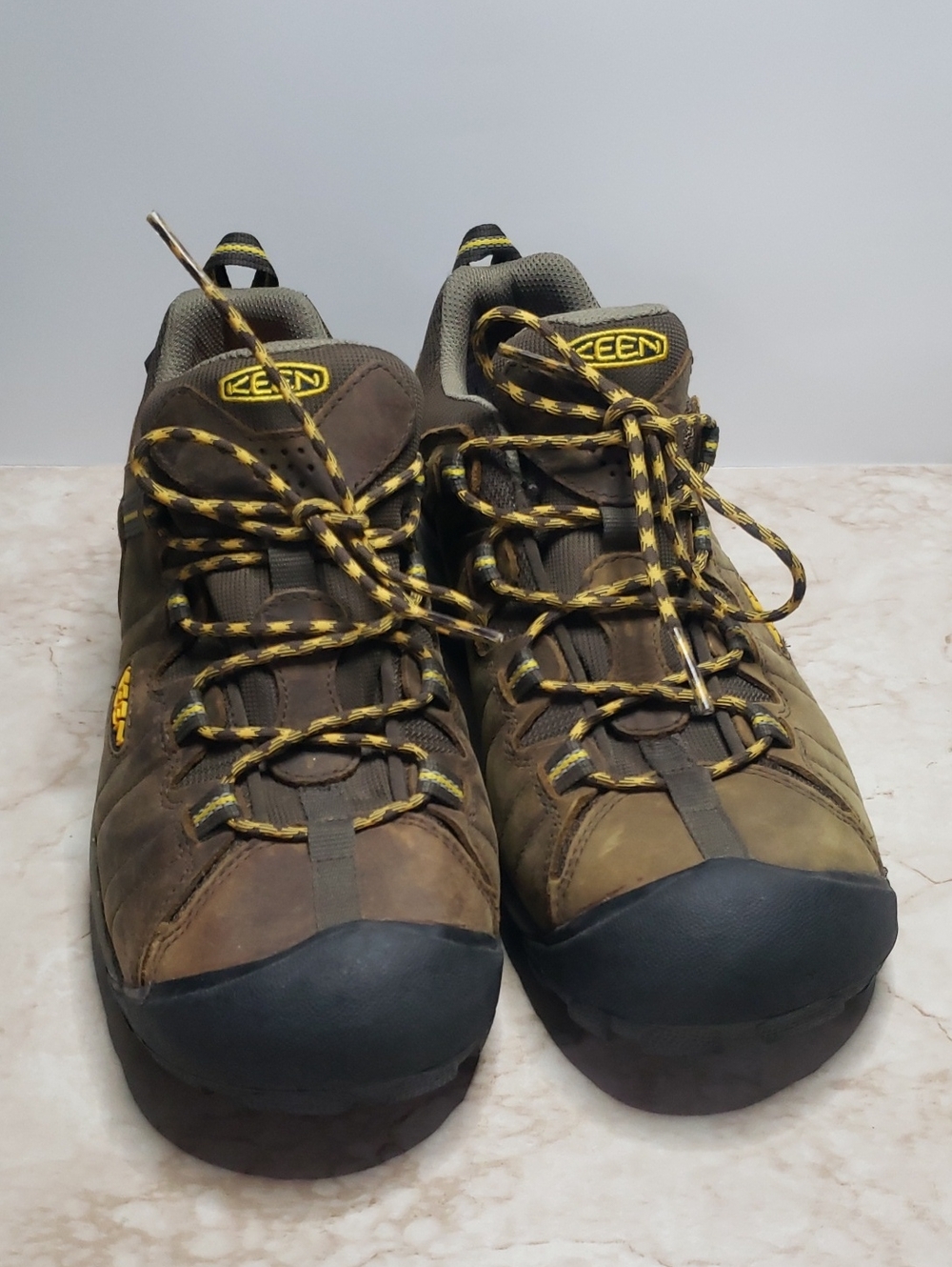 KEEN Brown Athletic Hiking Shoes with Yellow Accents 11.5